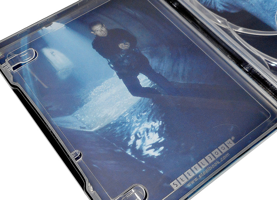 Fotografías del Steelbook de El Fugitivo en UHD 4K y Blu-ray 14