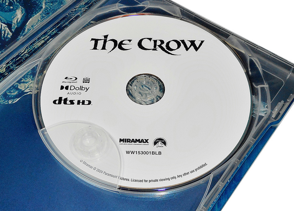 Fotografías del Steelbook azul de El Cuervo en UHD 4K y Blu-ray 13