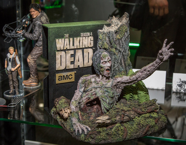 The Walking Dead 4ª Temporada en Blu-ray también con figura