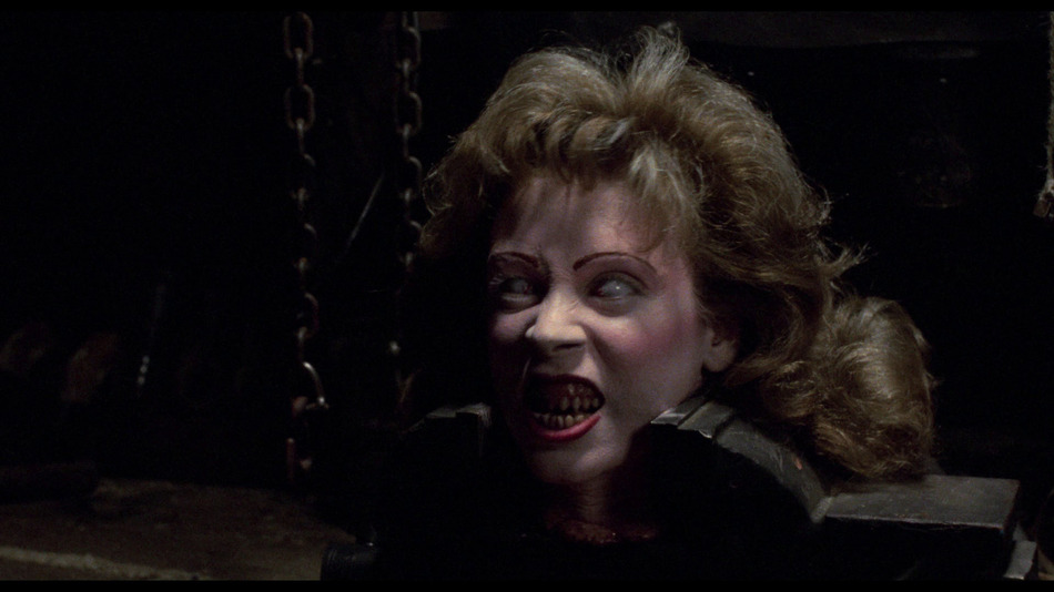 captura de imagen de Terroríficamente Muertos (Evil Dead 2) Blu-ray - 8