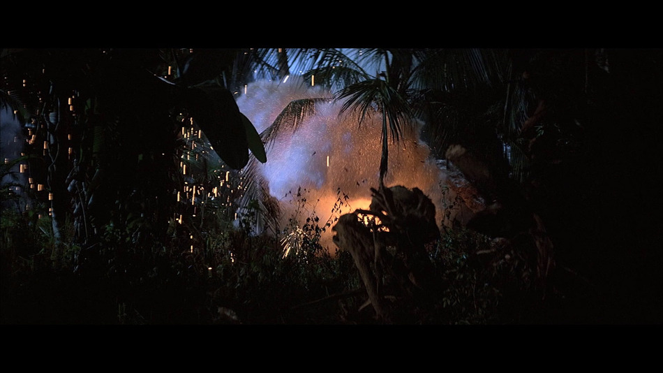 captura de imagen de Corazones de Hierro Blu-ray - 6