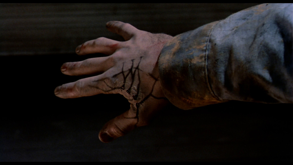 captura de imagen de Terroríficamente Muertos (Evil Dead 2) Blu-ray - 10