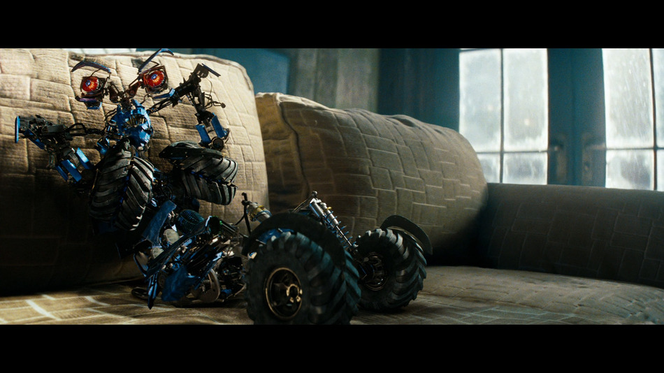 captura de imagen de Transformers 3: El Lado Oscuro de la Luna Blu-ray - 3