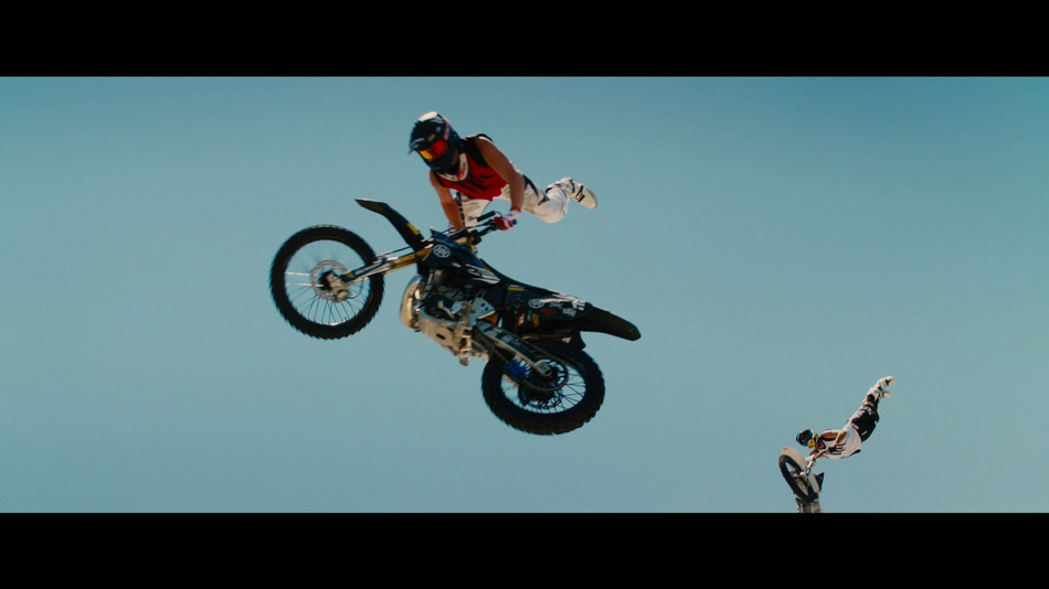 captura de imagen de Fast & Furious 7 - Edición Metálica Blu-ray - 4
