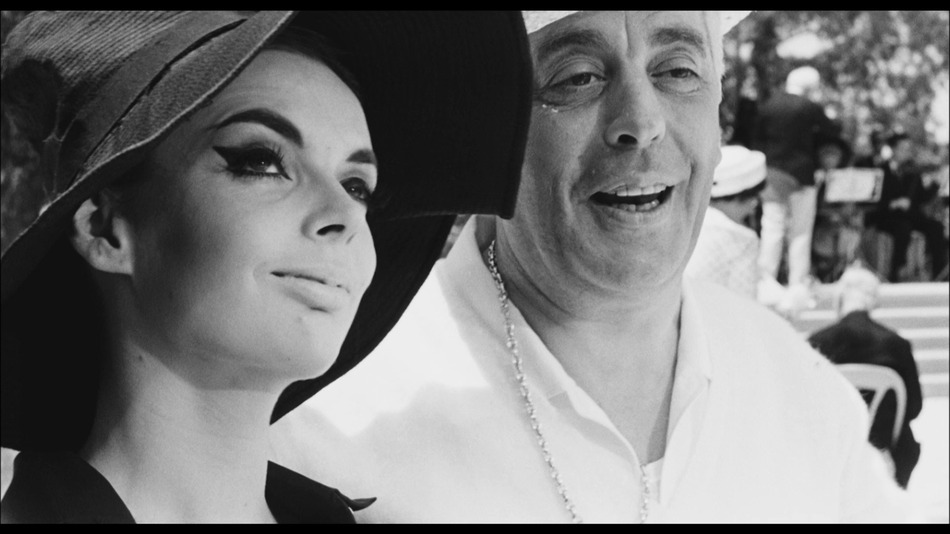captura de imagen de Fellini 8 1/2 Blu-ray - 8