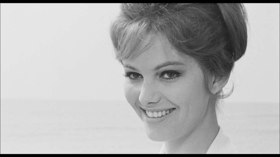 captura de imagen de Fellini 8 1/2 Blu-ray - 24