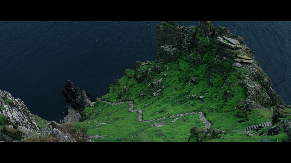 captura de imagen de Star Wars: El Despertar de la Fuerza - Edición Metálica Blu-ray - 18