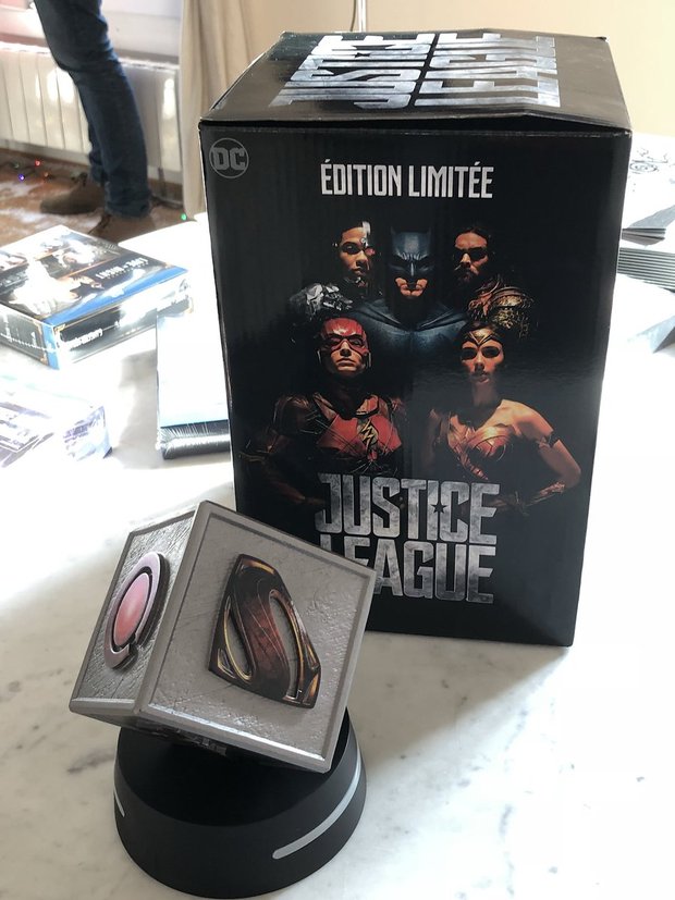 Vistazo a la próxima edición limitada y exclusiva de Justice League en Francia.