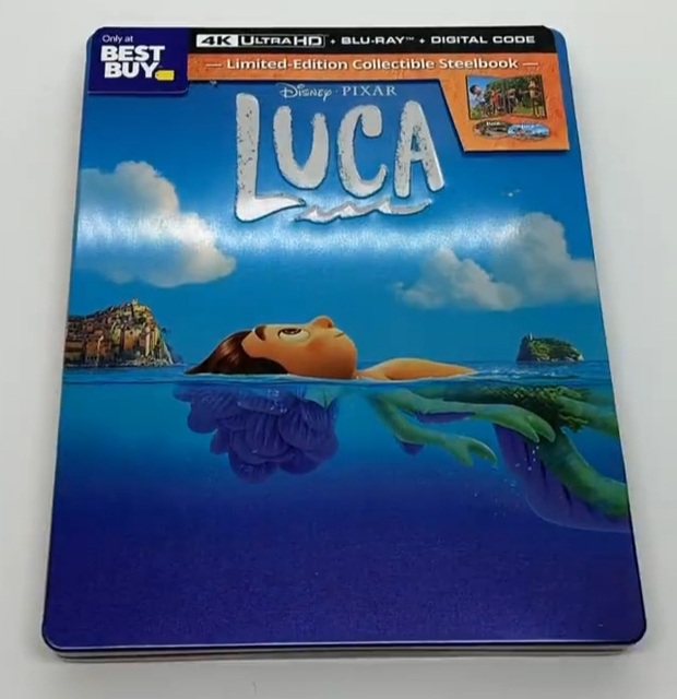 Brillo y bajorrelieve en la edición metálica de Luca en USA