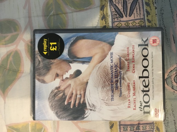 Película altamente deseada, pero descatalogada. Es DVD y no trae español pero por 1.5 euros  