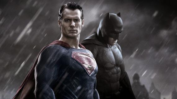 Un par de imágenes promocionales de Batman v Superman: Dawn of Justice reusando material ya visto