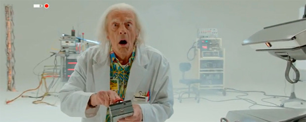 Doc Brown vuelve en un teaser por el 30 aniversario de "Regreso al futuro"