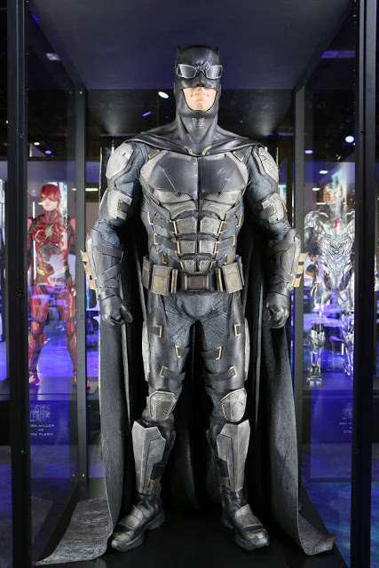 "Liga de la Justicia": el mejor vistazo hasta ahora al nuevo traje de Batman 