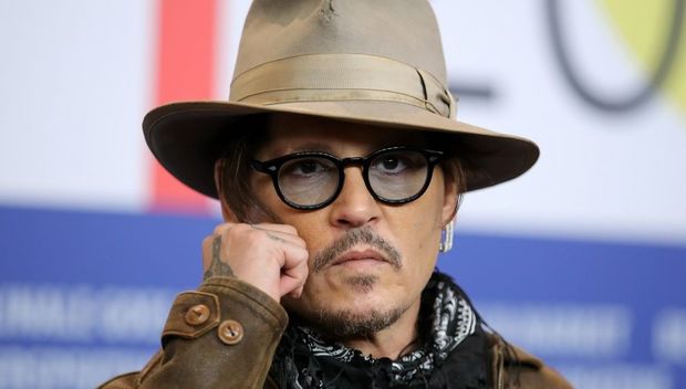 Johnny Depp habla por primera vez del trozo de dedo que perdió en una supuesta pelea con Amber Heard