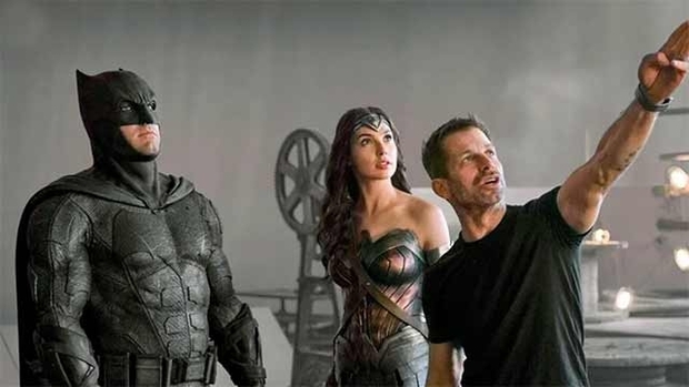 Zack Snyder confirma que La liga de la justicia tendrá versión en Blanco y negro