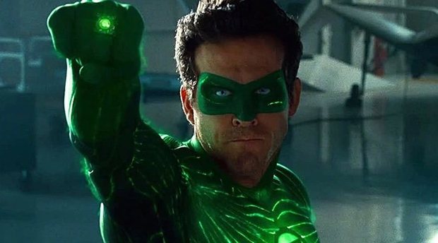 Ryan Reynolds ha visto 'Linterna Verde' por primera vez y no le ha parecido tan mala