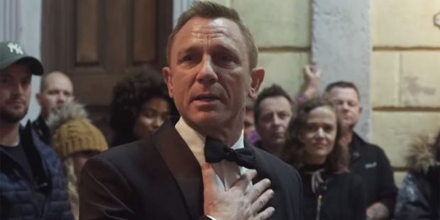 Daniel Craig se despide para siempre de la saga 007 con un emotivo discurso al final del rodaje