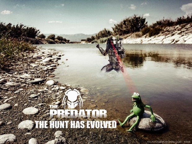 The Predator vs Kermit the frog