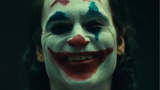 Joker - Teaser Trailer (inglés y castellano)