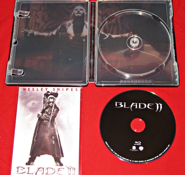 Blade II - Steelbook Japón - Interior