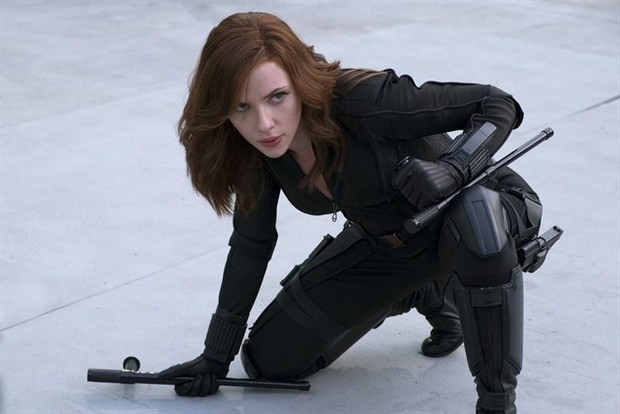 Scarlett Johansson ganara lo mismo que los protagonistas masculinos de MARVEL.