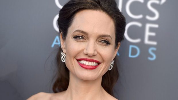 ¿ Que os parece Angelina Jolie como actriz y cuales creéis que son sus mejores películas ? 