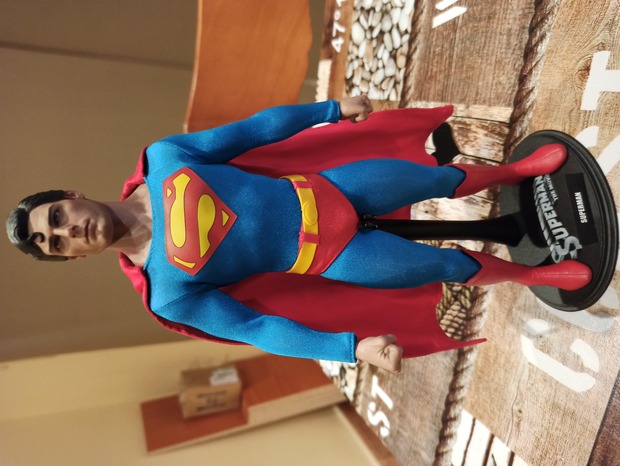 Superman Hot toys de Christopher reeve