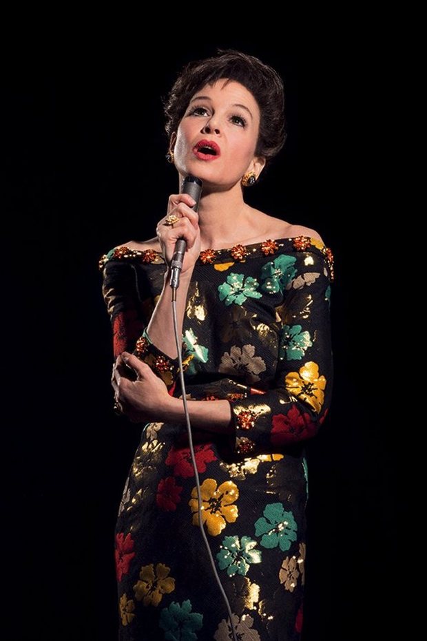 Primera imagen de una irreconocible Renée Zellweger en el biopic de Judy Garland.