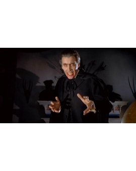 Se viene Drácula del 58 en 4k
