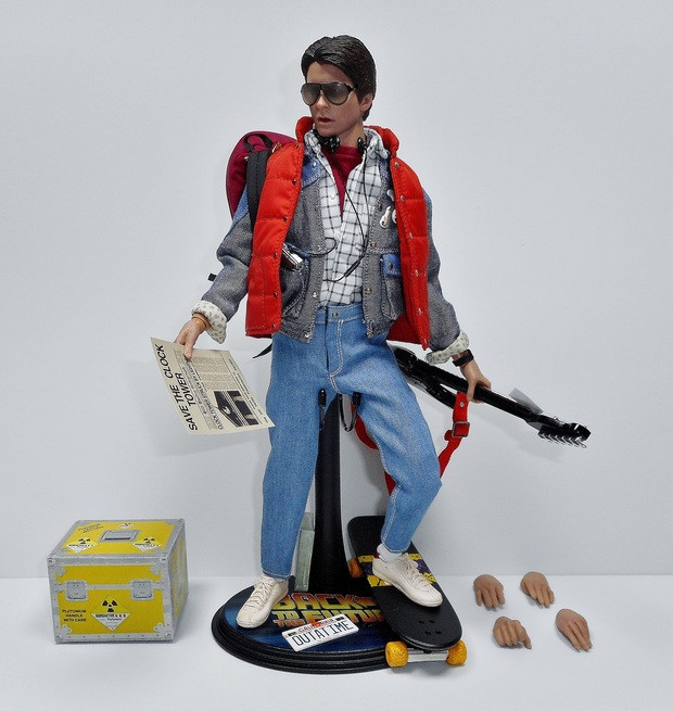 Figura Marty McFly: Through the Boy - Back to the Future (Present Toys)