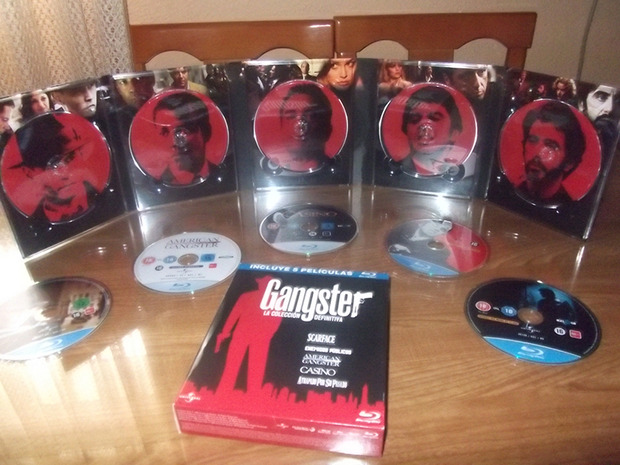 Pack Gangsters (3/4): Contenido