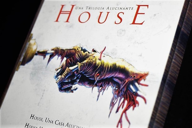 House, Una Trilogía Alucinante