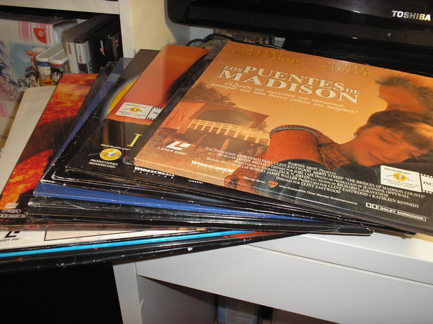 Lote de LaserDisc que compré en una tienda.
