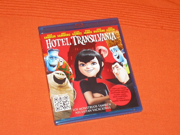 "Hotel Transilvania" Edición fnac, cuadernillo actividades. Foto 1.