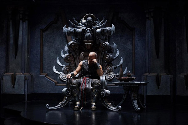 Nueva imagen de Riddick... ¡en su trono! 