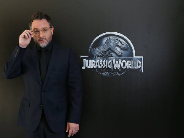 Video de Colin Trevorrow dirigiendo Jurassic World (Spoilers) + Programa koreano sobre el estreno de Jurassic World (Con nuevas escenas) y Entrevista a Steven Spielberg y Colin Trevorrow