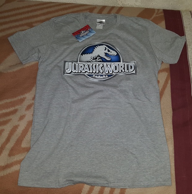 Camiseta Jurassic World de Fnac por solo 9.49 euros