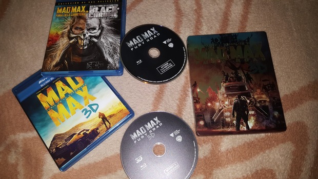 Quitamos estos 3 discos de allí, ponemos estos tres aquí... y... vualá, la edición perfecta, con disco 3D, 2D y disco Black & Chrome en Castellano. Mi custom de Mad Max Fury Road