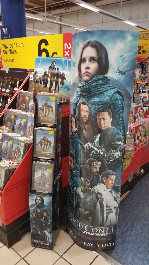 Stand de Rogue One Star Wars en Carrefour