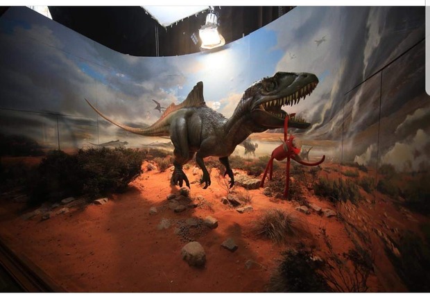 Fotos publicadas por Andy Nicholson (Diseñador de producción de Jurassic World Fallen Kingdom)