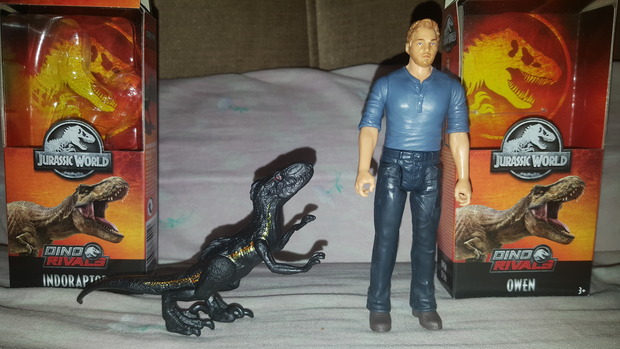 Figura de Owen y el Indoraptor de Jurassic World El Reino Caido: Mi Compra 11-04-2019