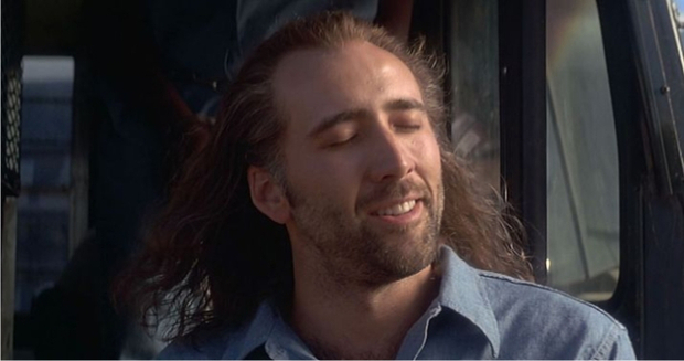 Nicolas Cage se untó los pies de yogur para rodar una escena de sexo