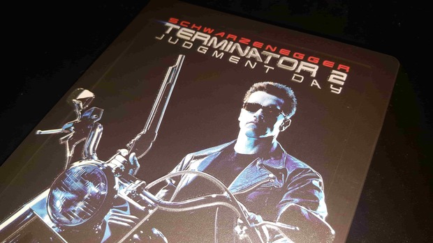 Terminator 2: El juicio final. Steelbook fosforescente Zavvi (Foto 5 de 15)