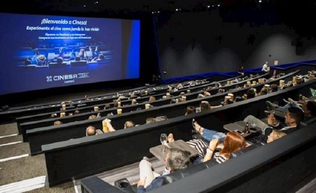 Las salas de cine viven su segundo apocalipsis: la bancarrota más cerca que nunca