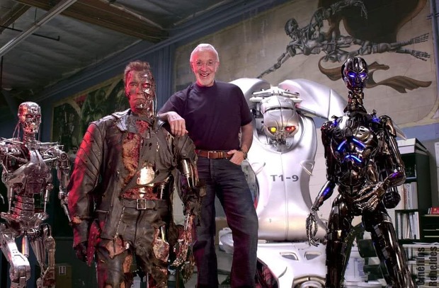 El próximo 7 de Abril cumpliría 75 años. Stan Winston junto a sus creaciones para Terminator 3