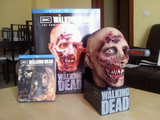 The Walking Dead The Complete Second Season Limited Edition