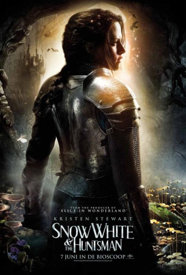 Snow White And The Hunstman - poster (2)