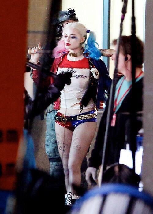 Margot Robbie como Harley Quinn en sel set de Suicide Squad