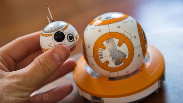 ¿Es este BB-8 el mejor juguete Star Wars de la historia? (150$)