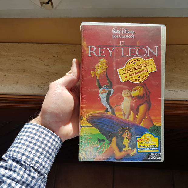 Película en VHS de El rey león de Walt Disney nueva primera edición del año 1995